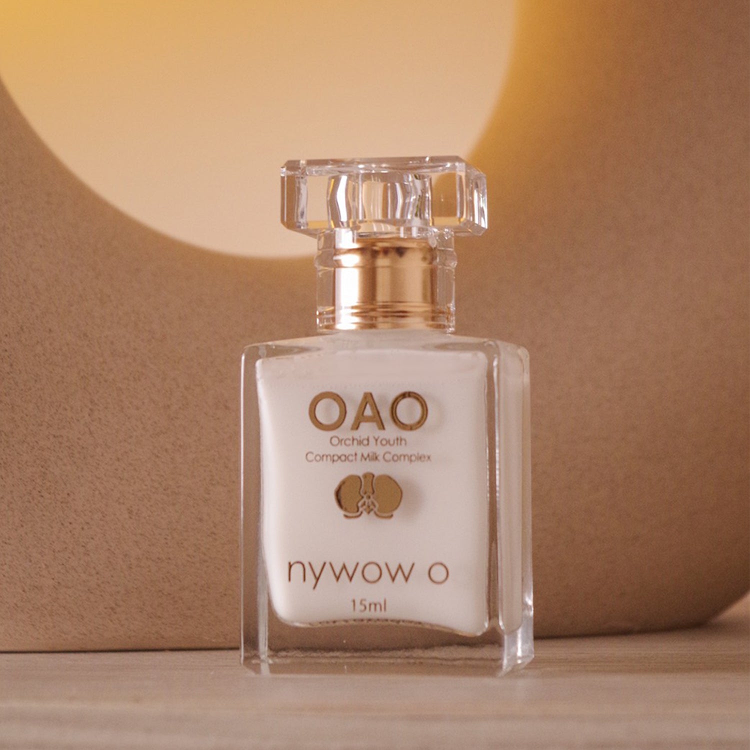 兰花精萃 紧颜水嫩「雪兰乳」 (15ml) - nywow o
