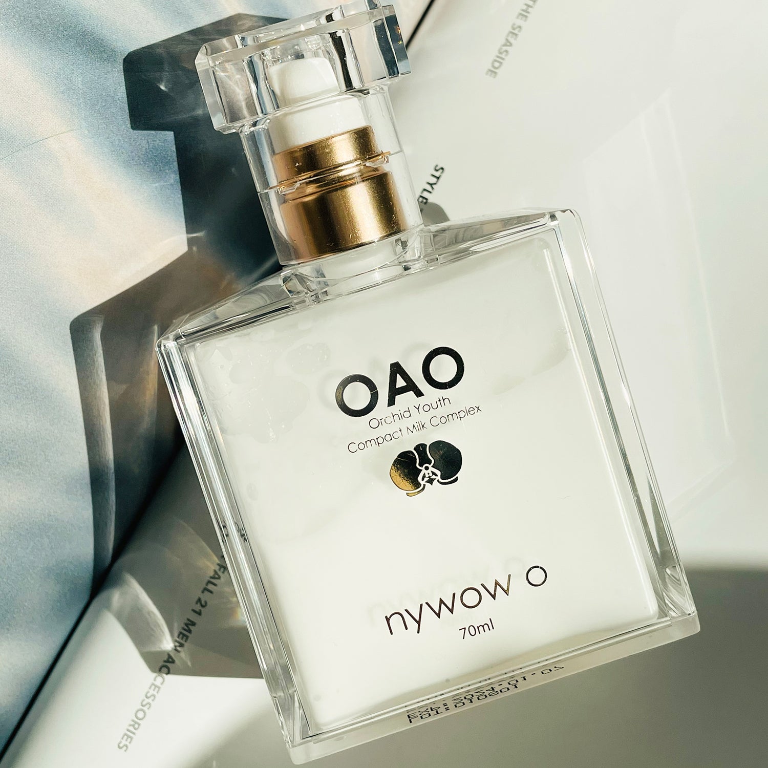 兰花精萃 紧颜水嫩「雪兰乳」 (70ml) - nywow o